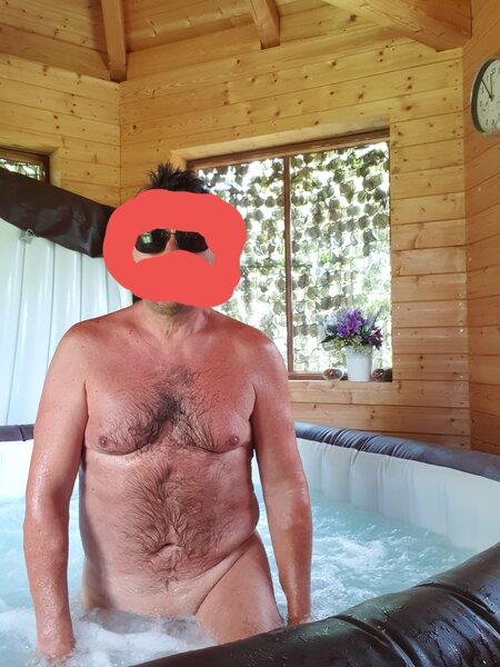 Casatorit, 50 ani,